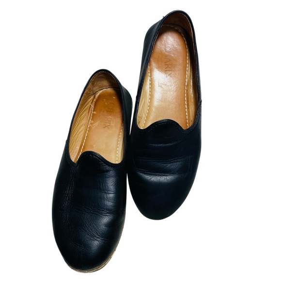 Charix Black Leather Slip-on Loafers Sz-40.5 - Picture 1 of 5